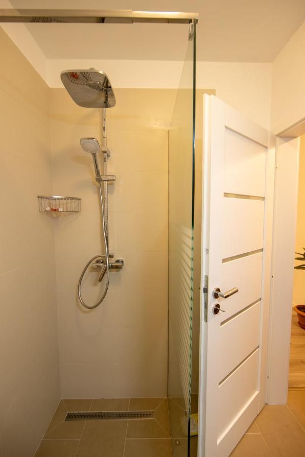 Central Place Apartment Timisoara 2 Екстериор снимка